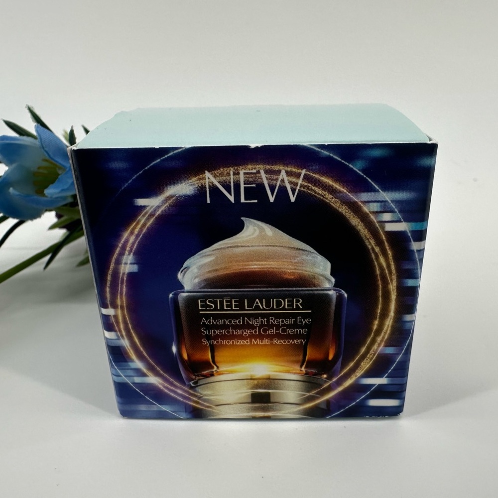 Estée Lauder ANR Eye Supercharged Gel-Creme Synchronized Multi-Recovery EyeCream - Picture 6 of 10